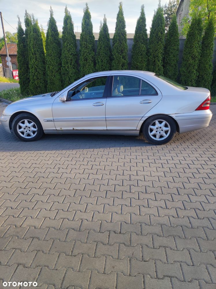 Mercedes-Benz C-Class 2001 photo 5