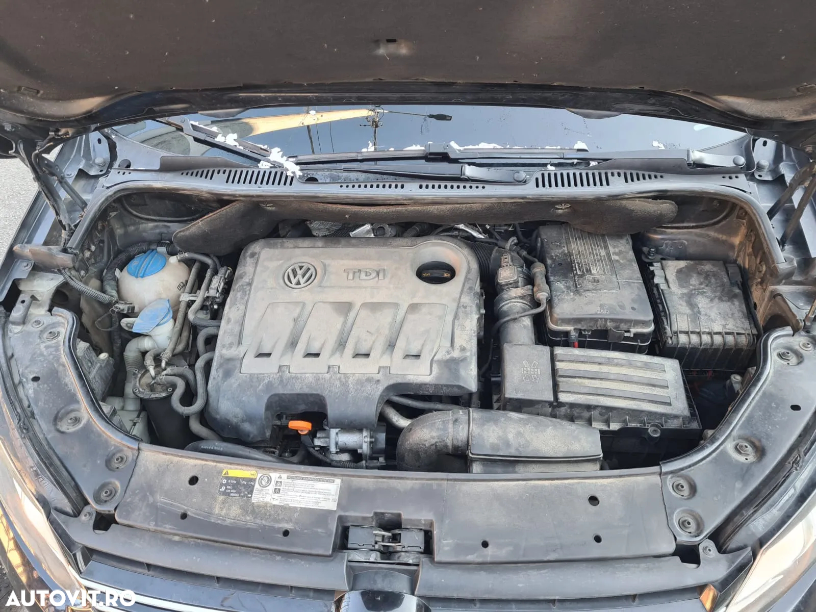 Volkswagen Touran 1.6 TDI DPF BlueMotion Technology DSG Life - 8