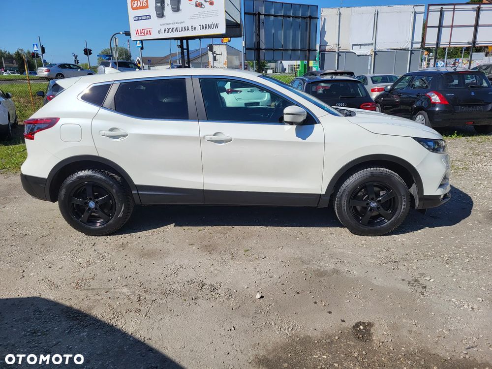 Nissan Qashqai 1.3 DIG-T Tekna - 4