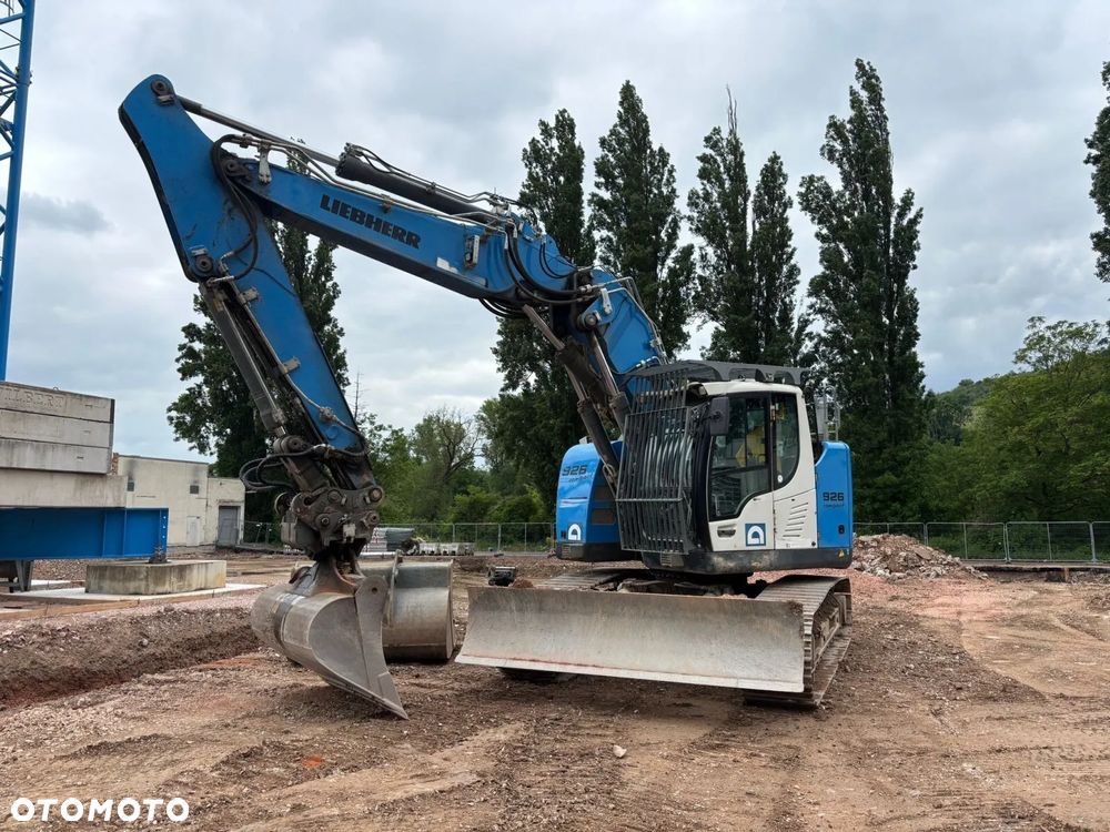 Liebherr R926 COMPACT - 1