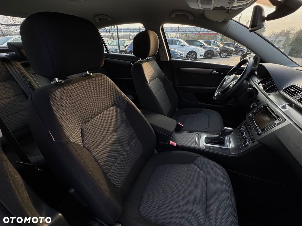 Volkswagen Passat 1.8 TSI DSG Comfortline - 28