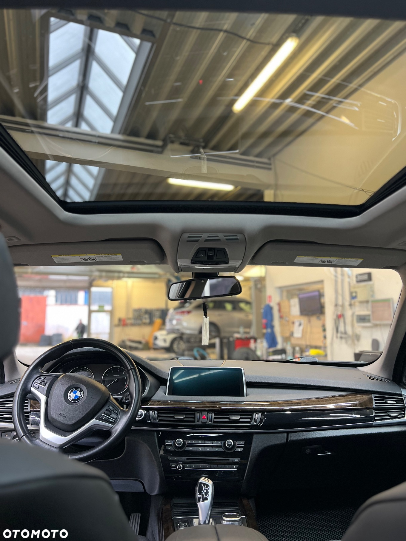 BMW X5 xDrive35i - 11