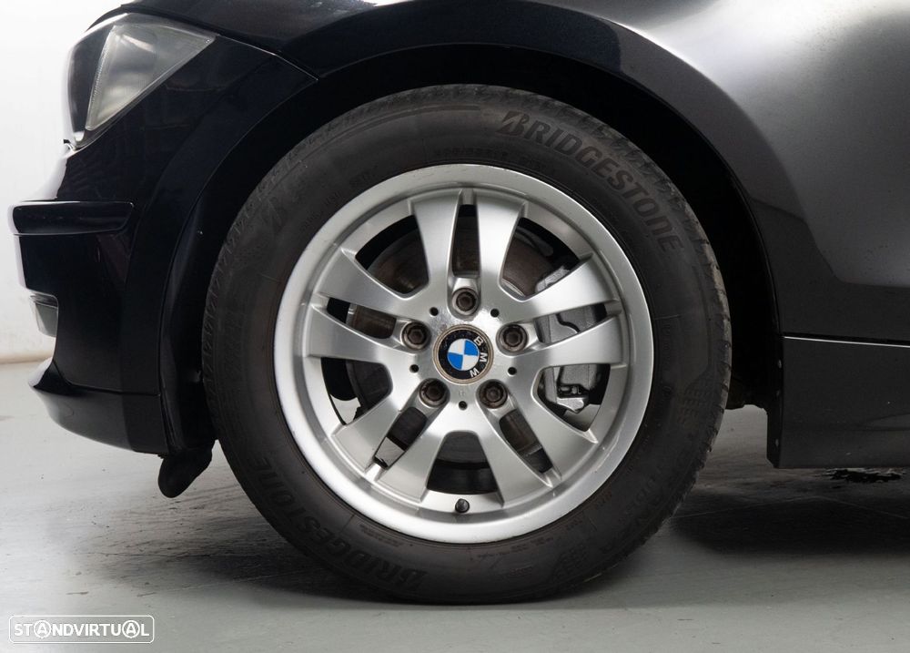 BMW 118 d Line Urban - 17