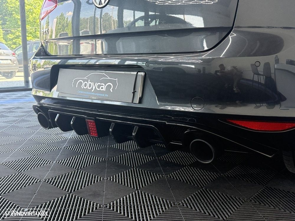 VW Golf 2.0 TSi GTi DSG - 9
