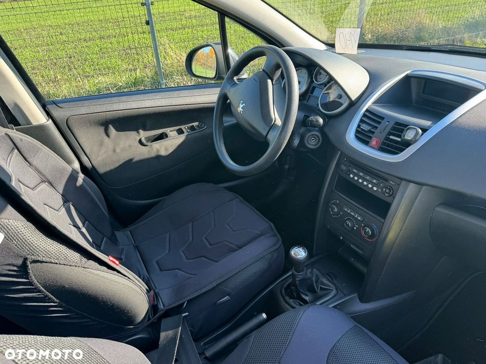 Peugeot 207 - 4