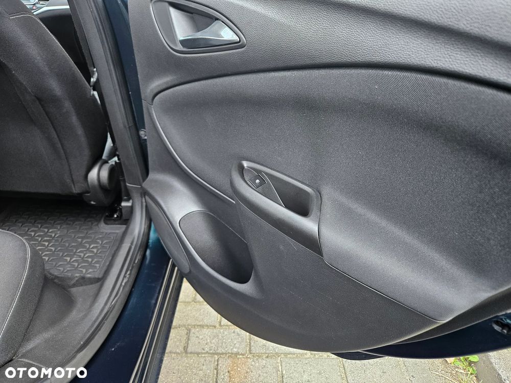 Opel Astra 1.4 T Enjoy - 24