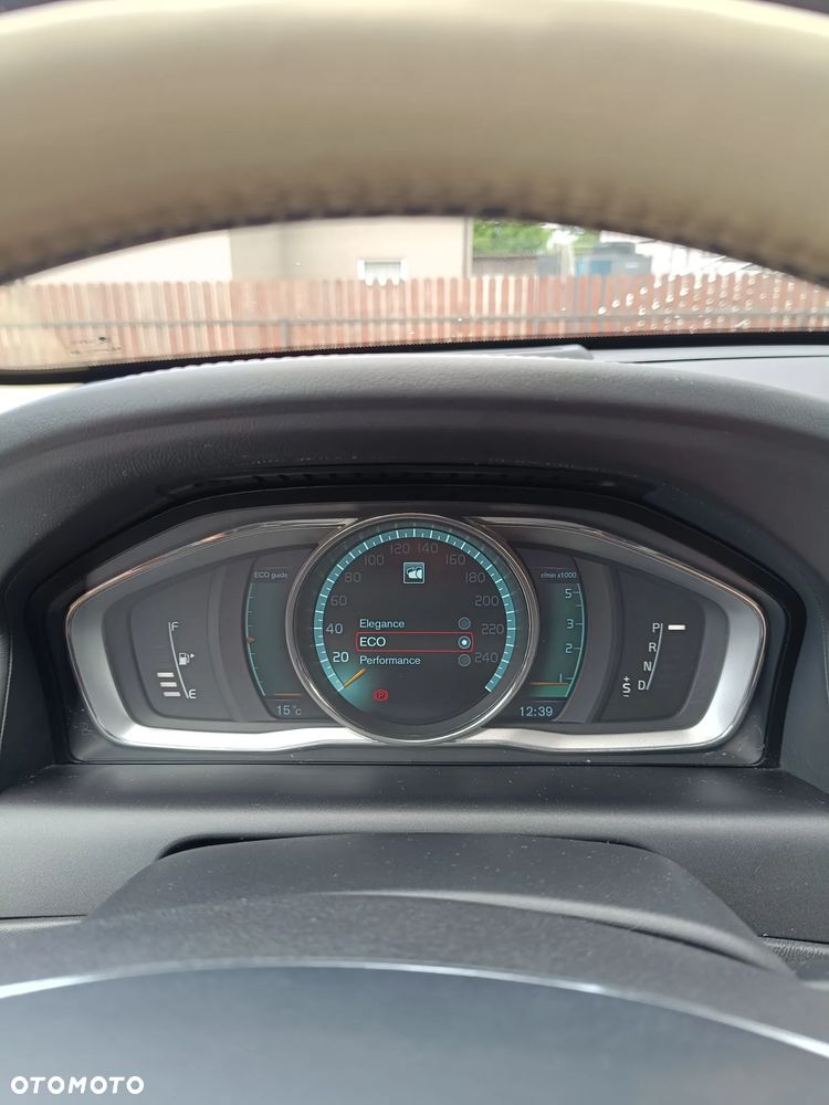 Volvo XC 60 D5 AWD Summum - 26