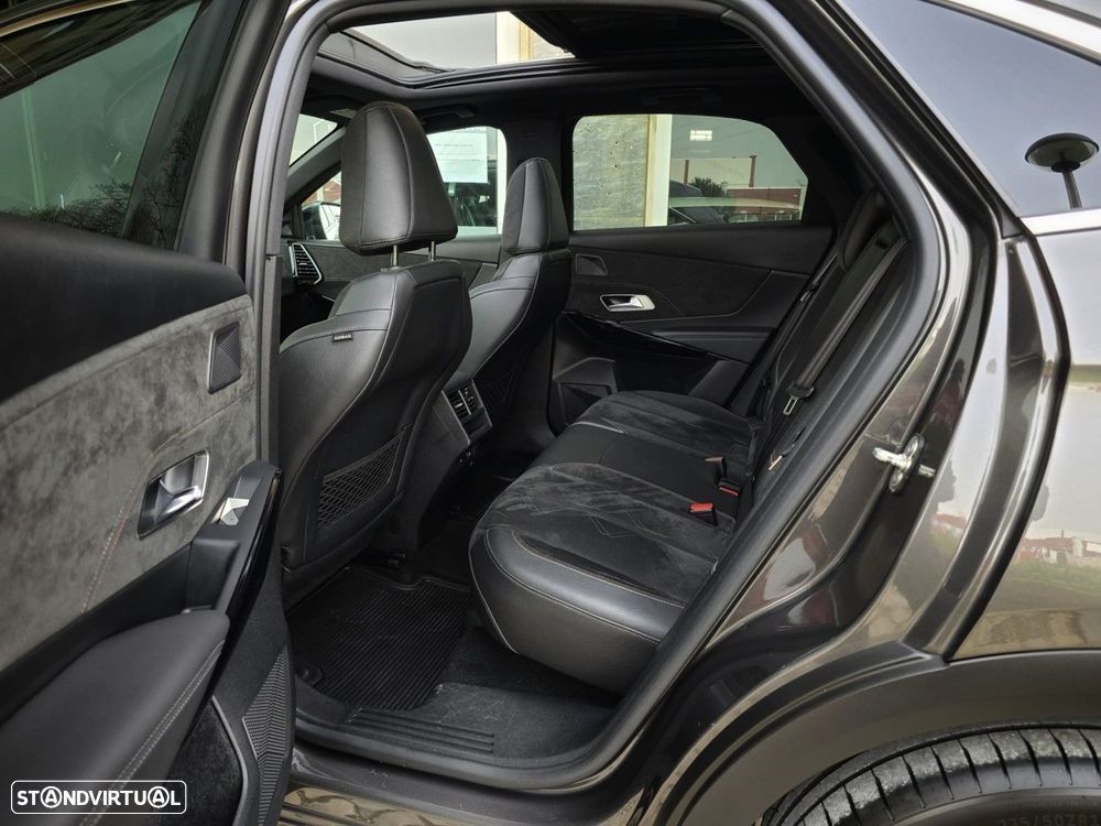 DS DS7 Crossback 2.0 BlueHDi Performance Line EAT8 - 32