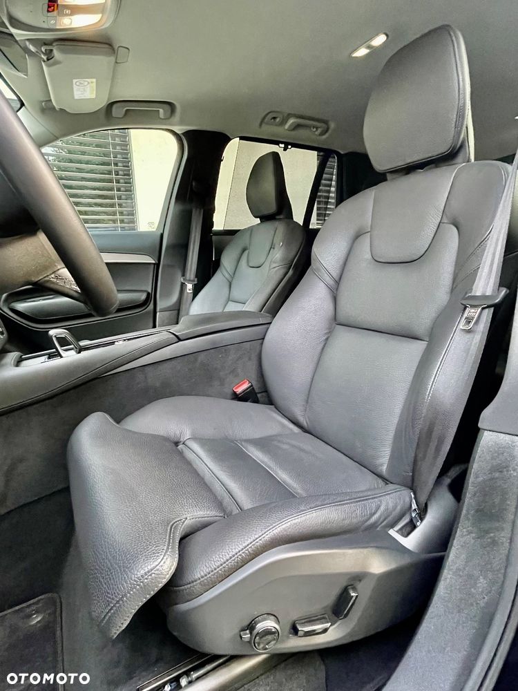 Volvo XC 90 T8 AWD Plug-In Hybrid Plus Dark 7os - 9