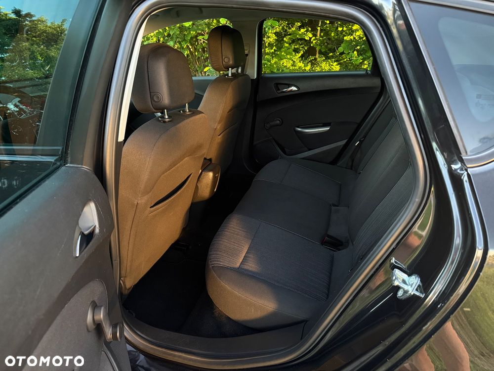 Opel Astra 1.4 T Sport - 10