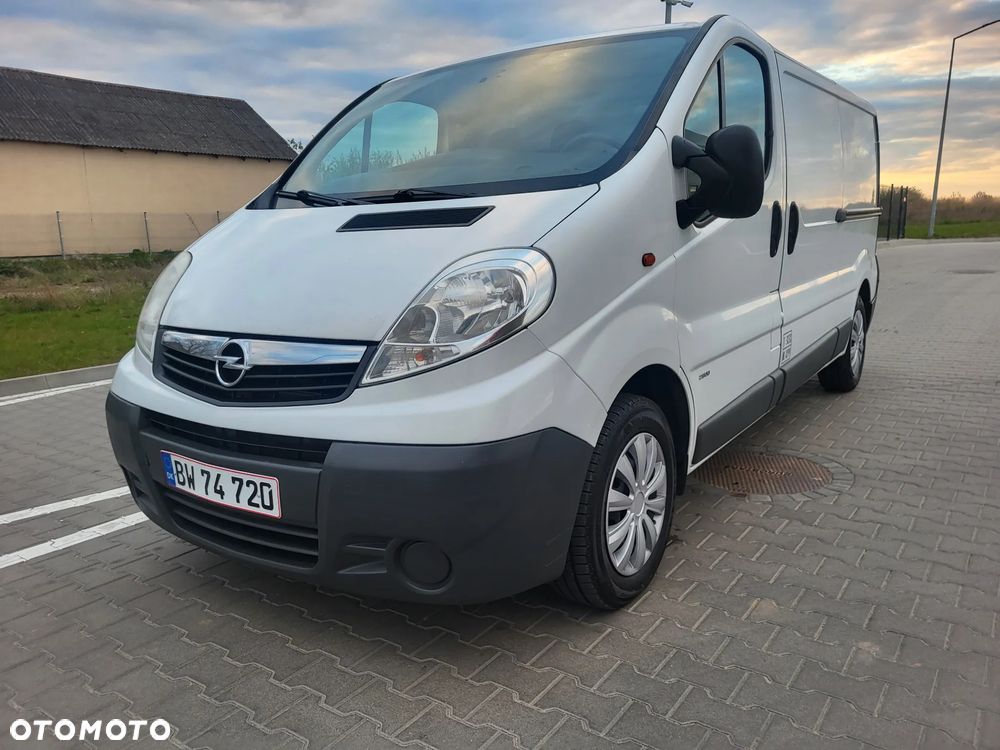 Opel Vivaro - 2