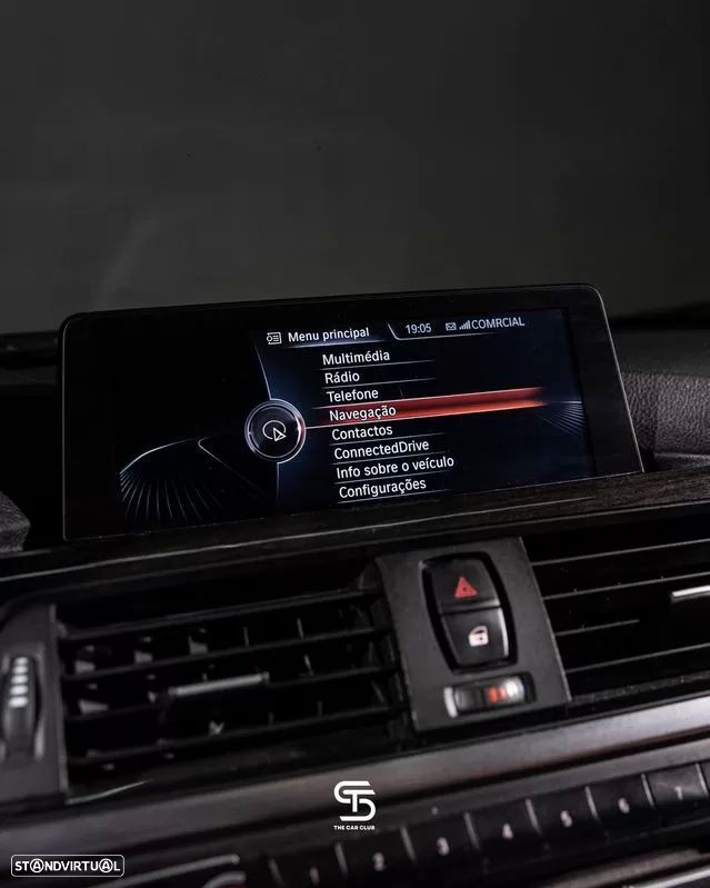 BMW 318 d Line Luxury Auto - 10