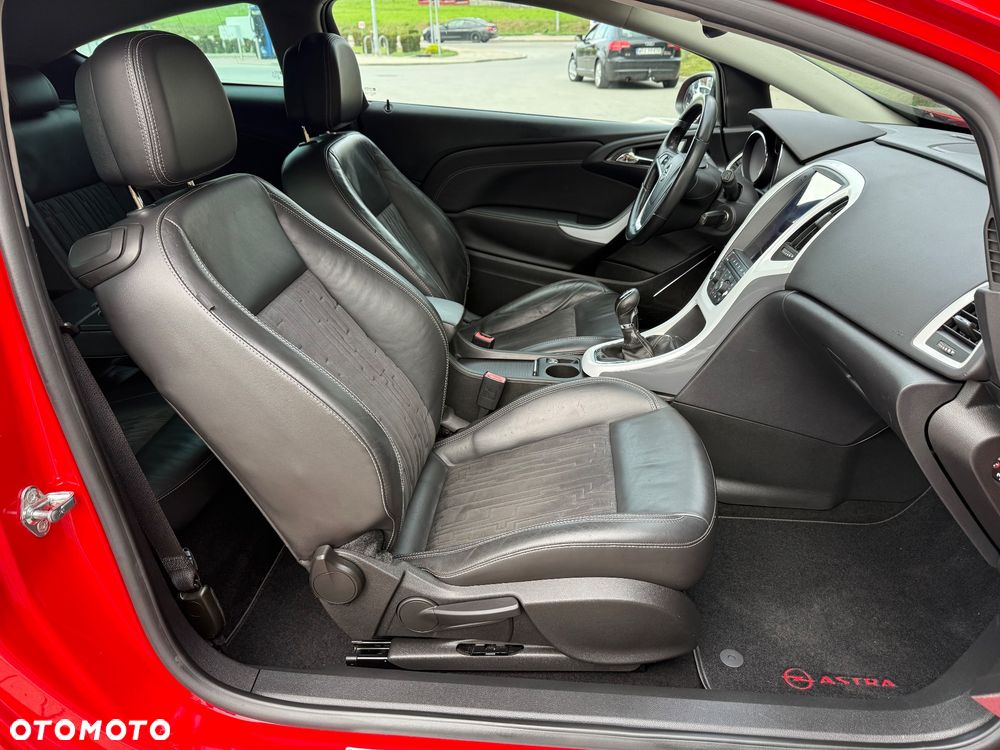 Opel Astra 1.6 Turbo Sport - 28