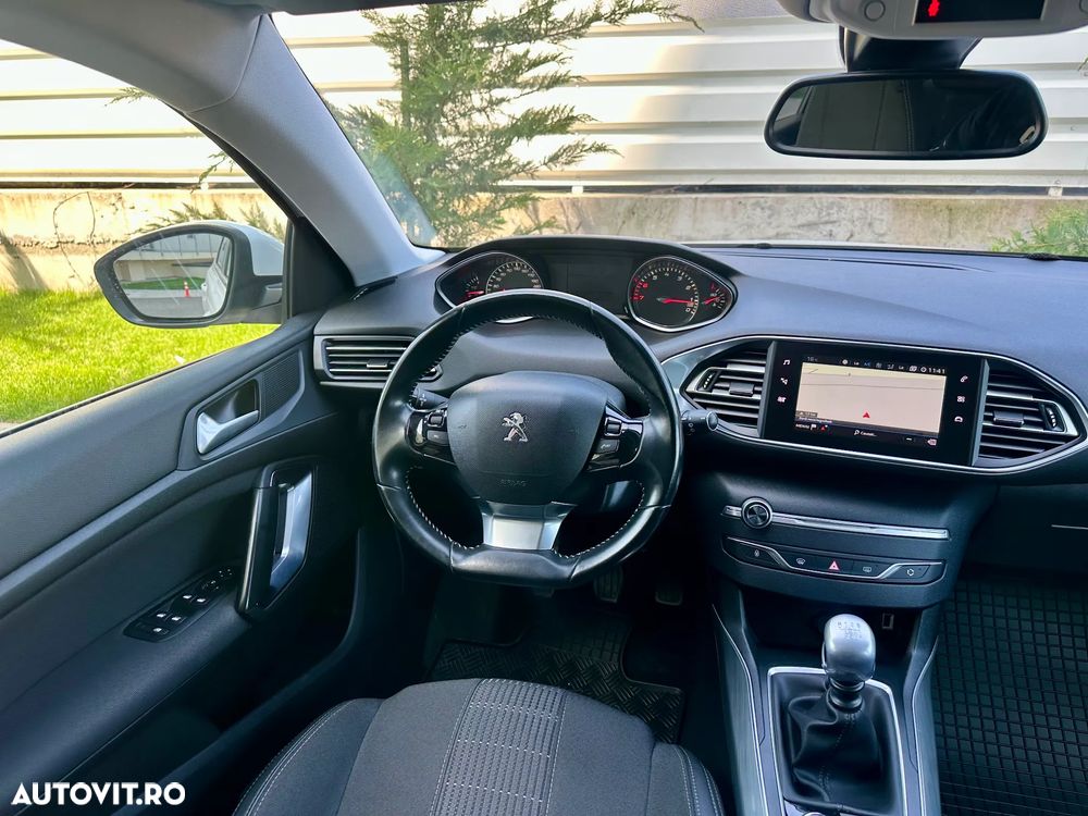 Peugeot 308 - 9