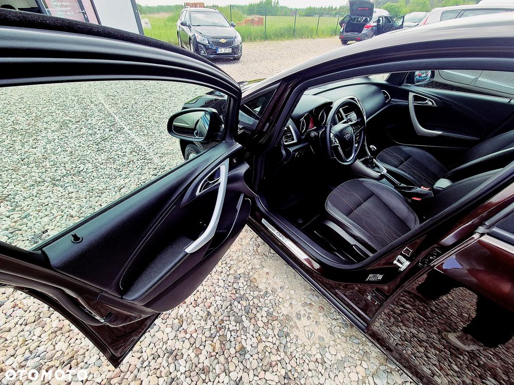 Opel Astra 1.4 Turbo Color Edition - 17
