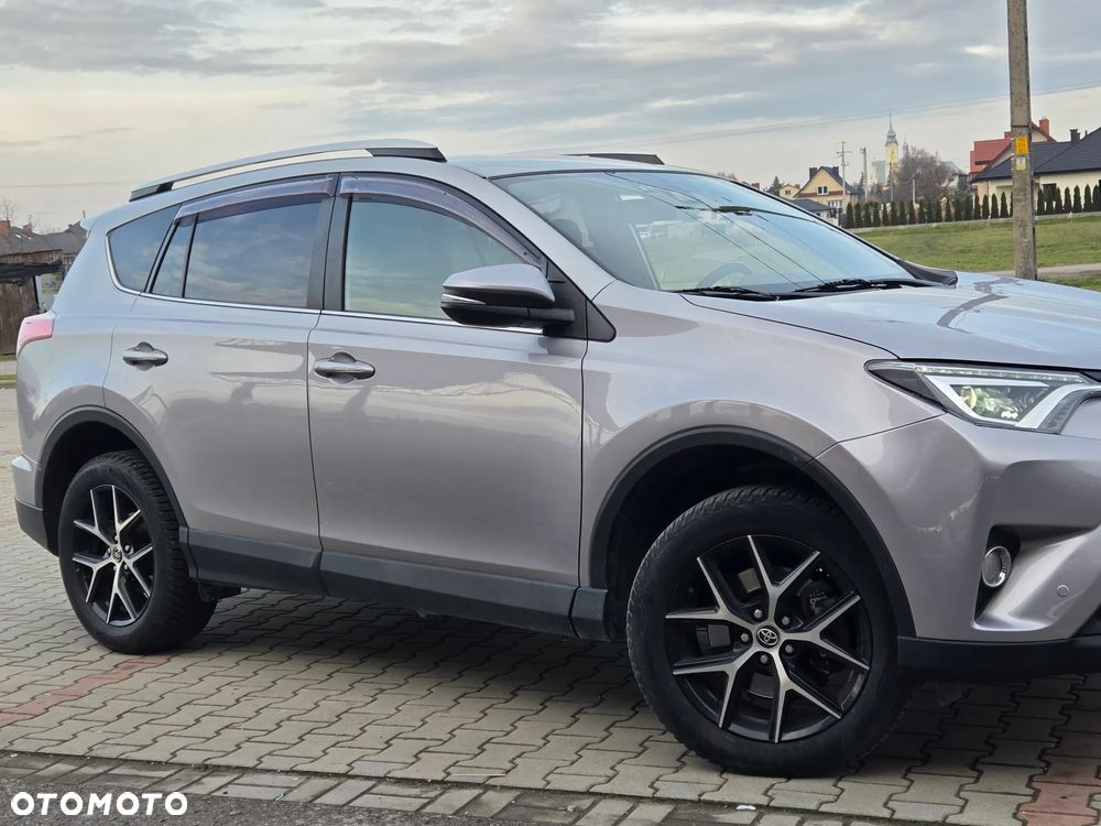 Toyota RAV4 2.0 D-4D Prestige 4x2 - 2