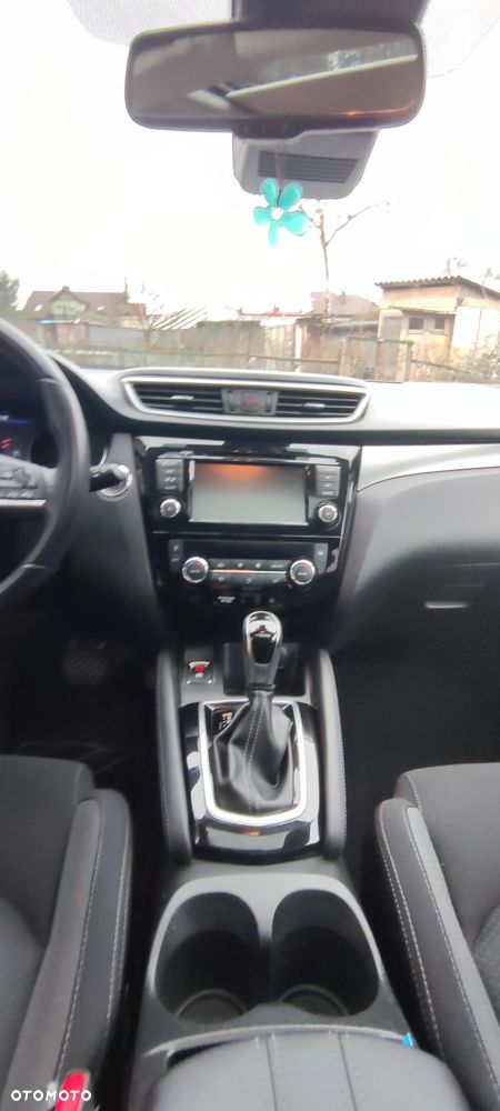 Nissan Qashqai 1.5 dCi DCT TEKNA - 17