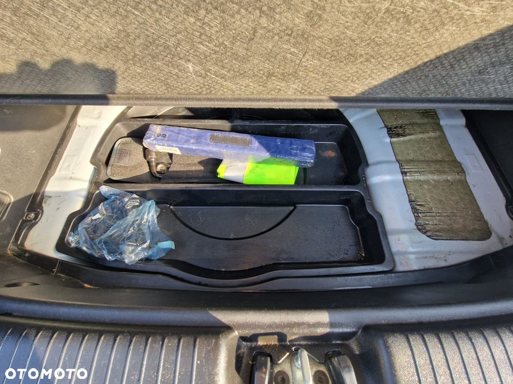 Kia Venga 1.6 CRDi 128 Dream-Team Edition - 23