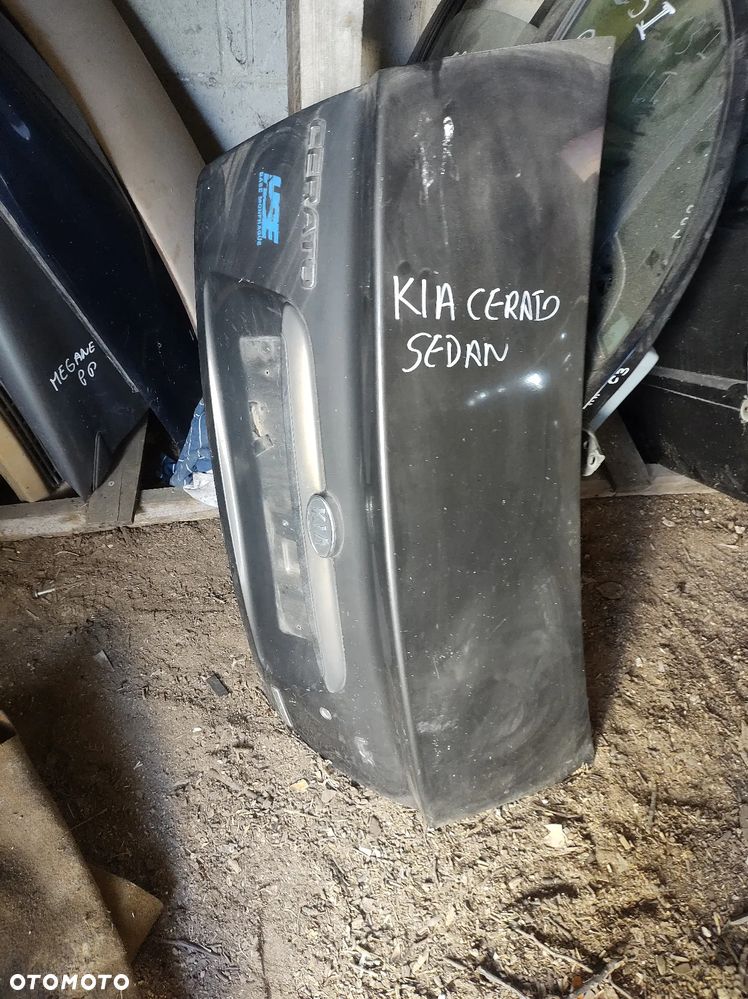 Kia Cerato sedan klapa tył - 1