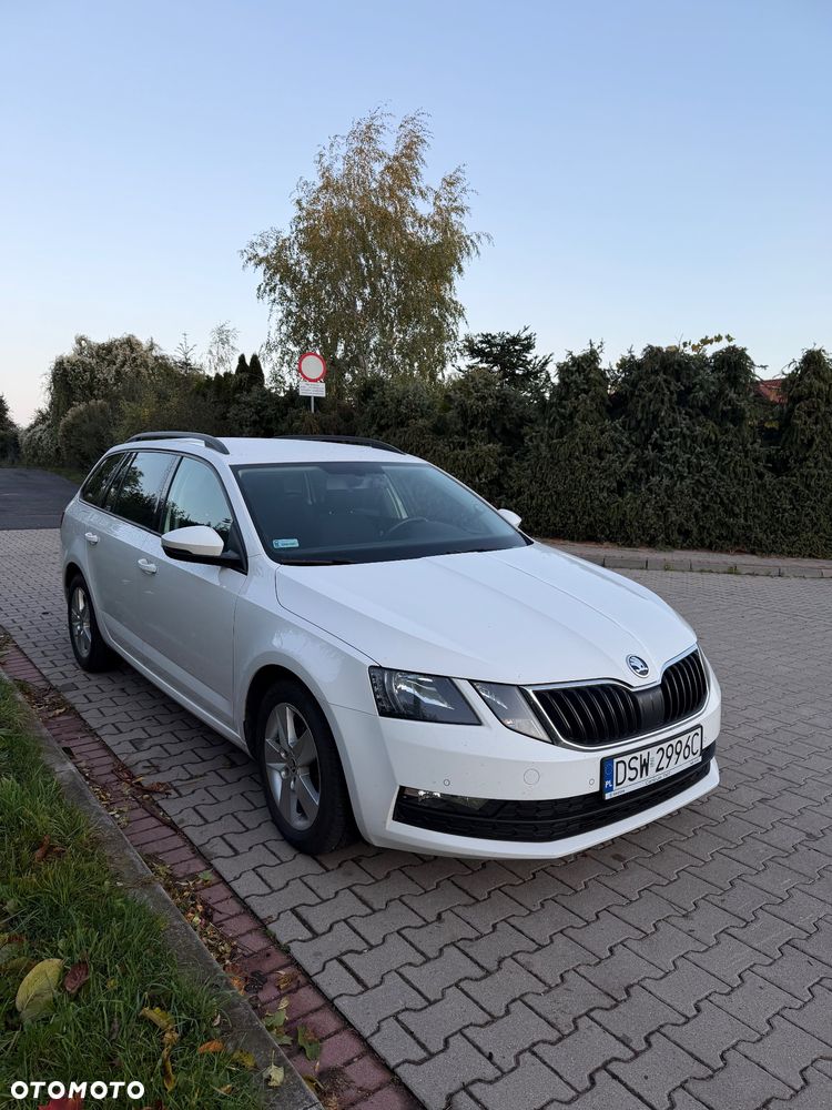 Skoda Octavia - 2