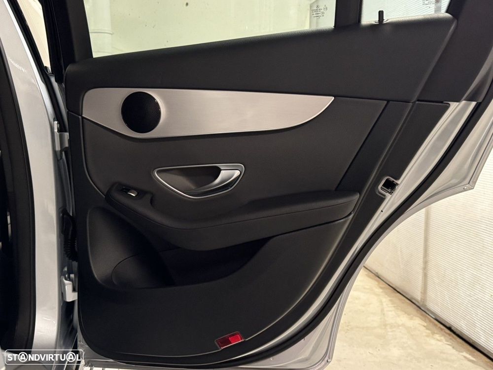 Mercedes-Benz GLC 300 de Coupé 4Matic - 40