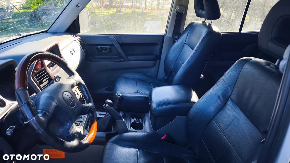 Mitsubishi Pajero 3.2 DID 7os - 10
