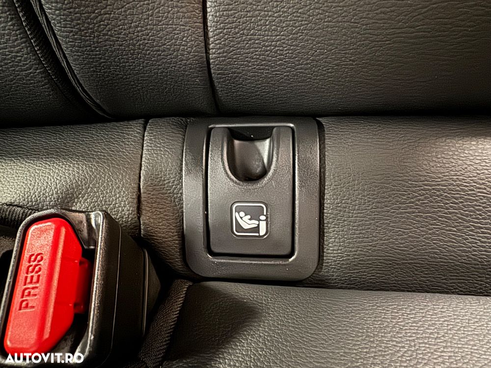 Toyota Yaris Cross Hybrid 130 1.5 VVT-i Black&White - 23