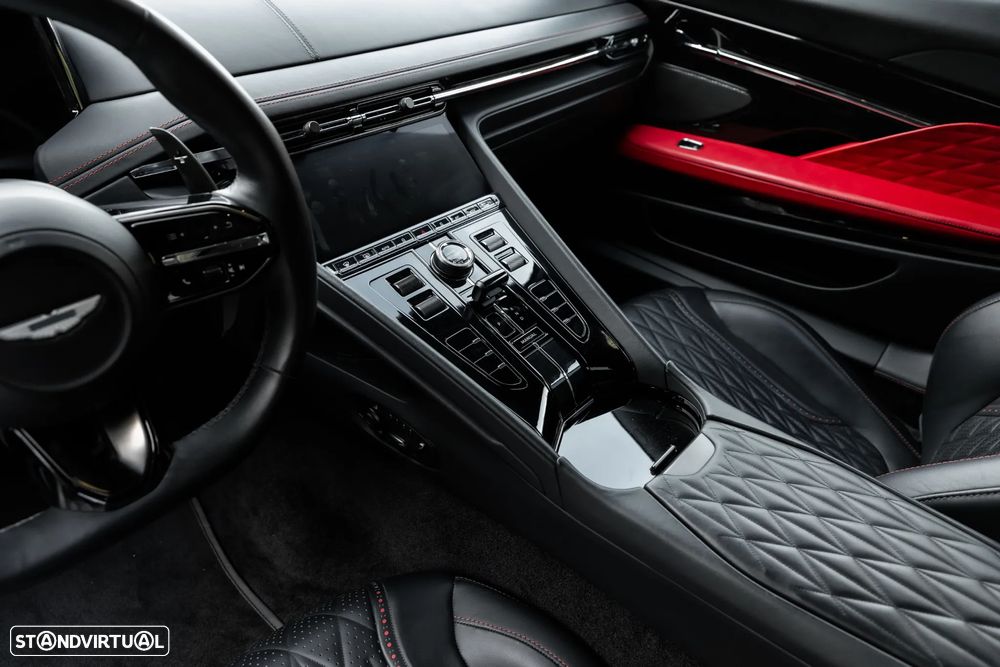 Aston Martin DB12 Coupé V8 Auto - 23