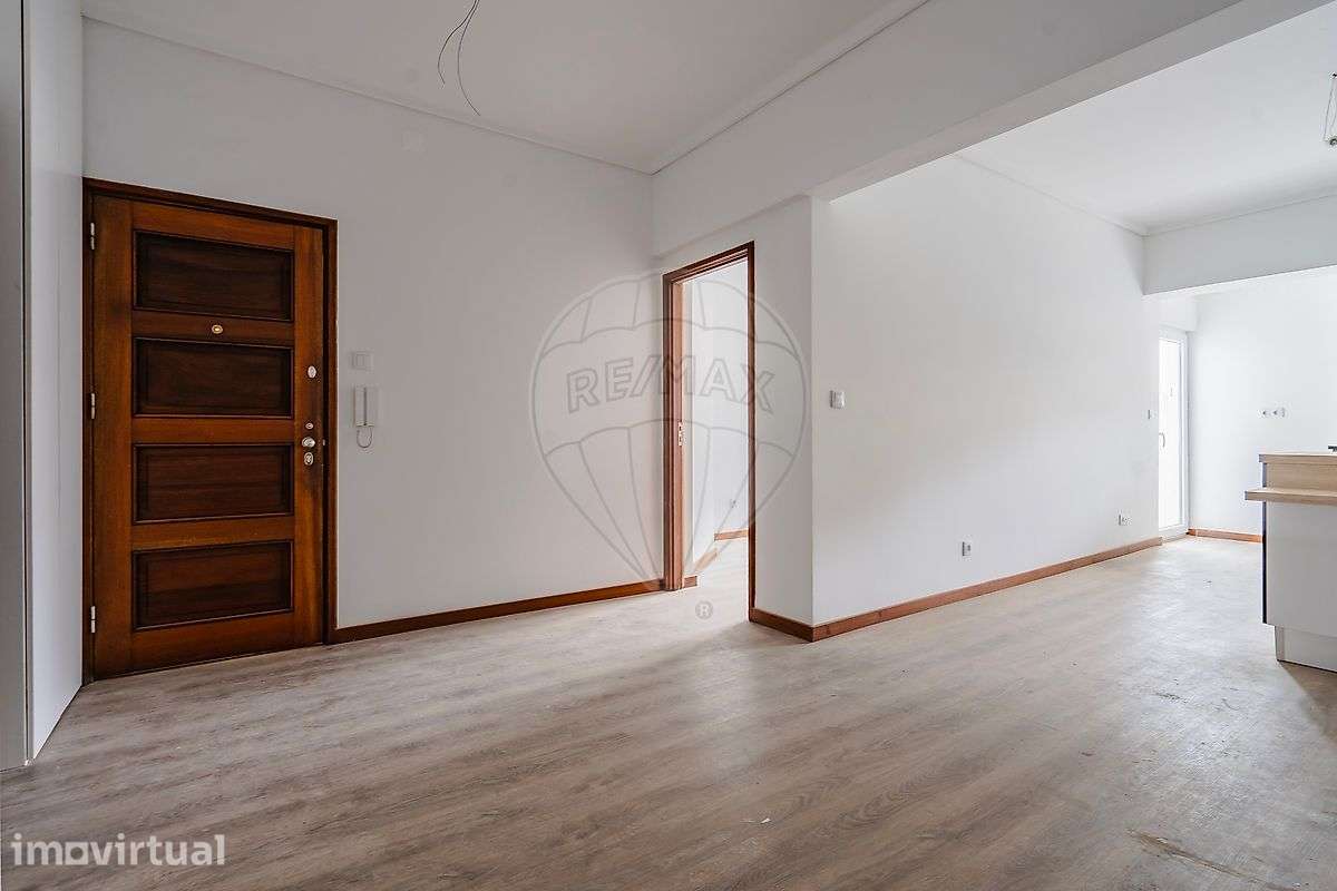 Apartamento T2 para arrendamento - Grande imagem: 4/14