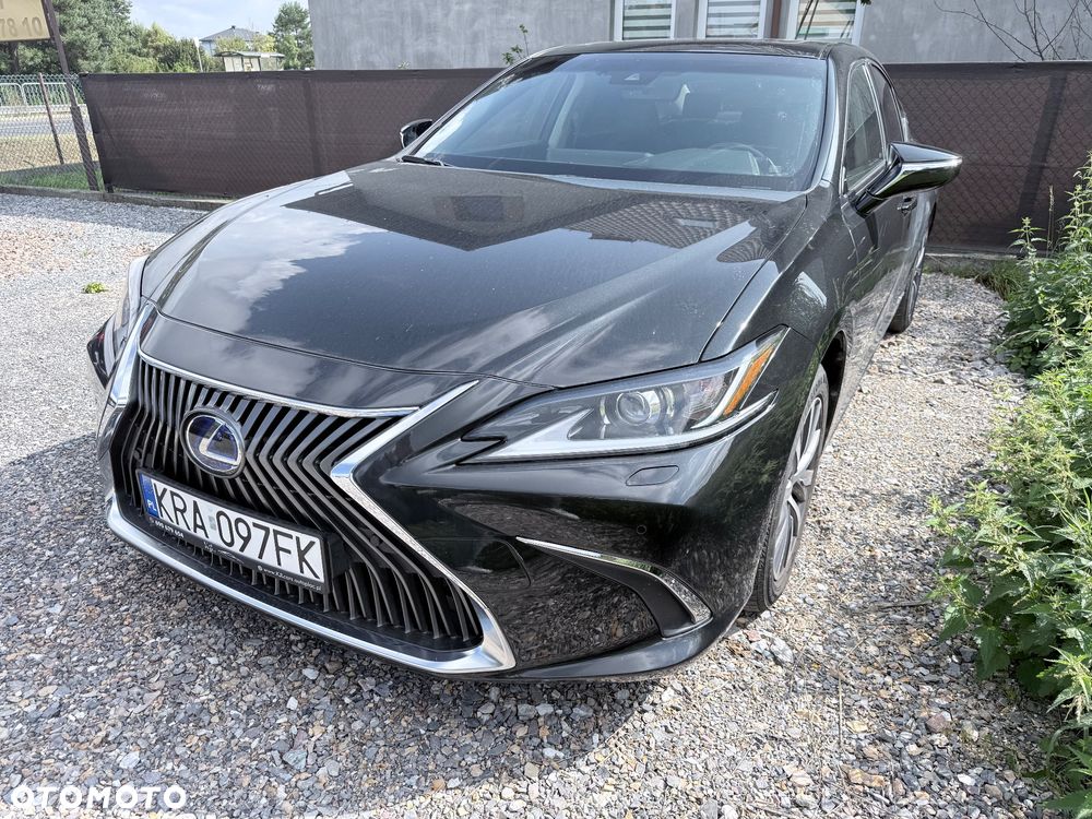 Lexus ES 300h Business Line