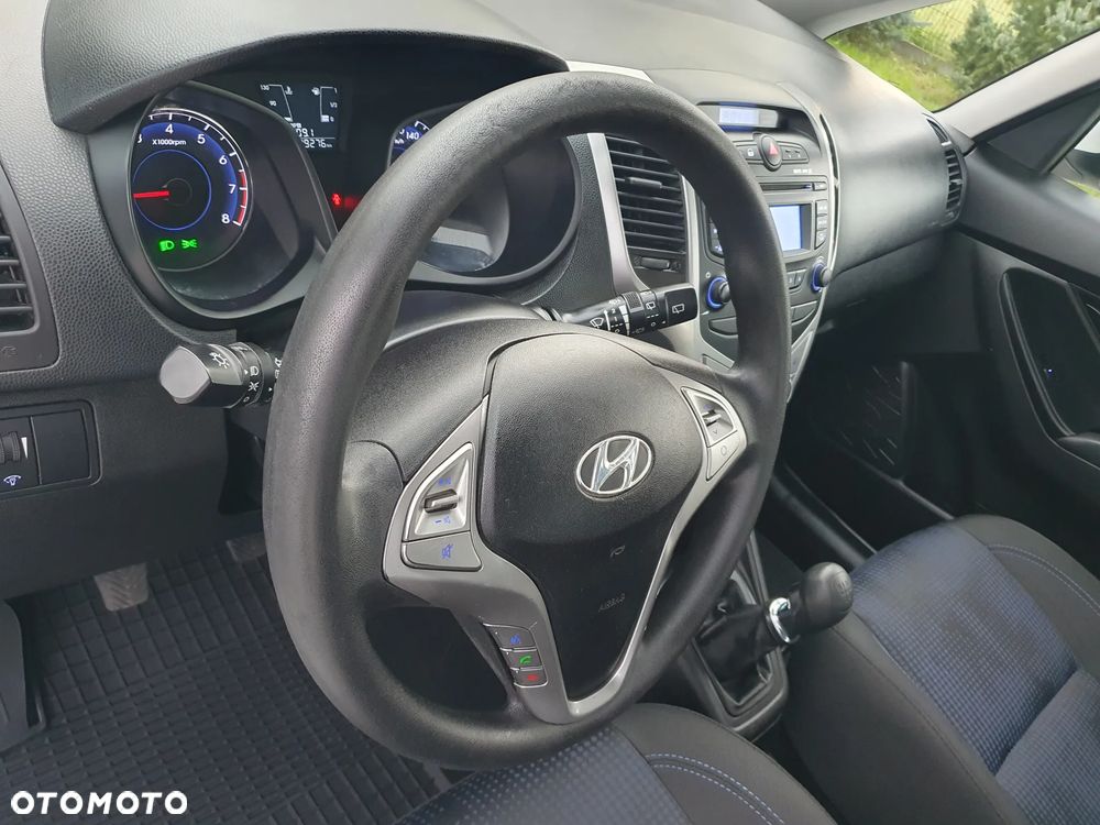 Hyundai ix20 1.4 BlueDrive Classic - 11