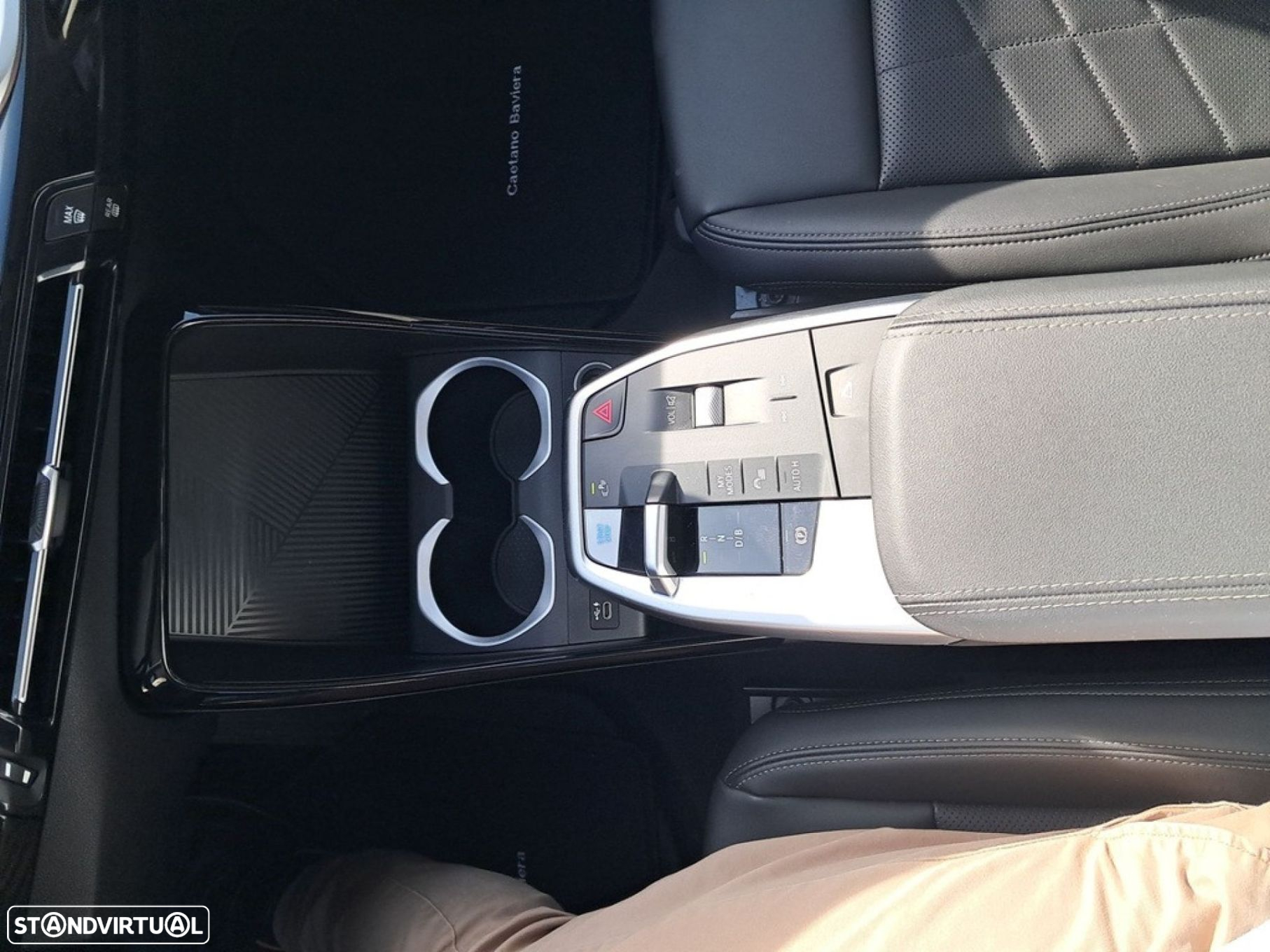 BMW iX1 eDrive20 Pack Desportivo M - 18