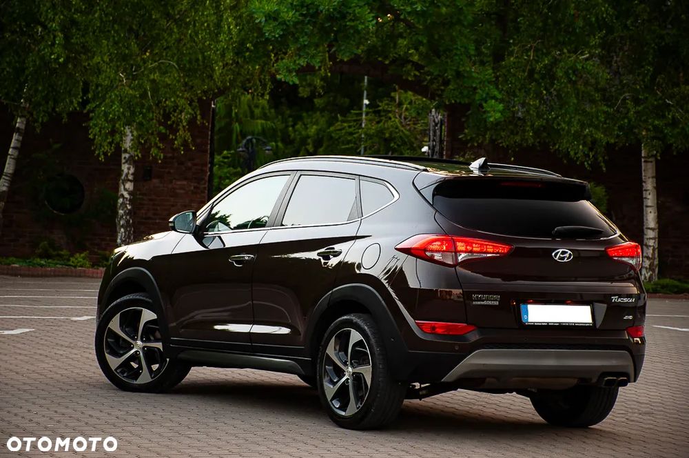 Hyundai Tucson 2.0 CRDI 4WD Automatik Premium - 11