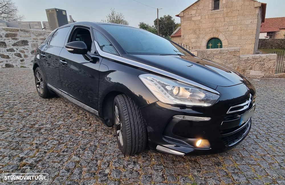 Citroën DS5 BlueHDi 120 SoChic - 1