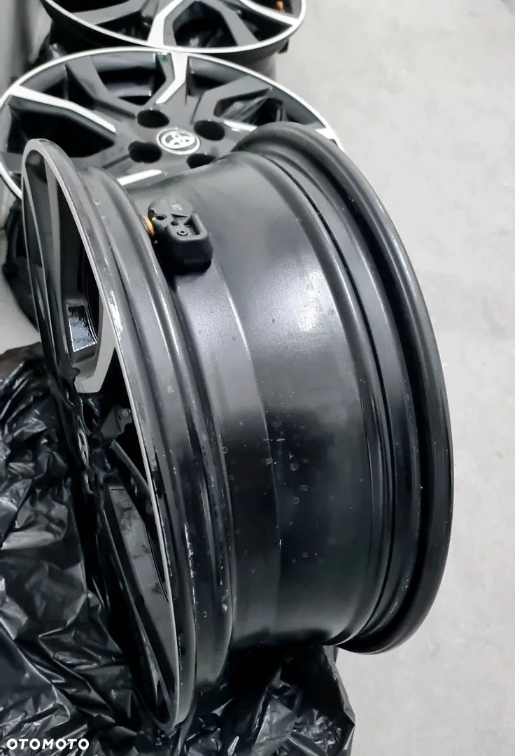 Alufelgi 4 szt. komplet TOYOTA 17" 7" 4x100 - 4