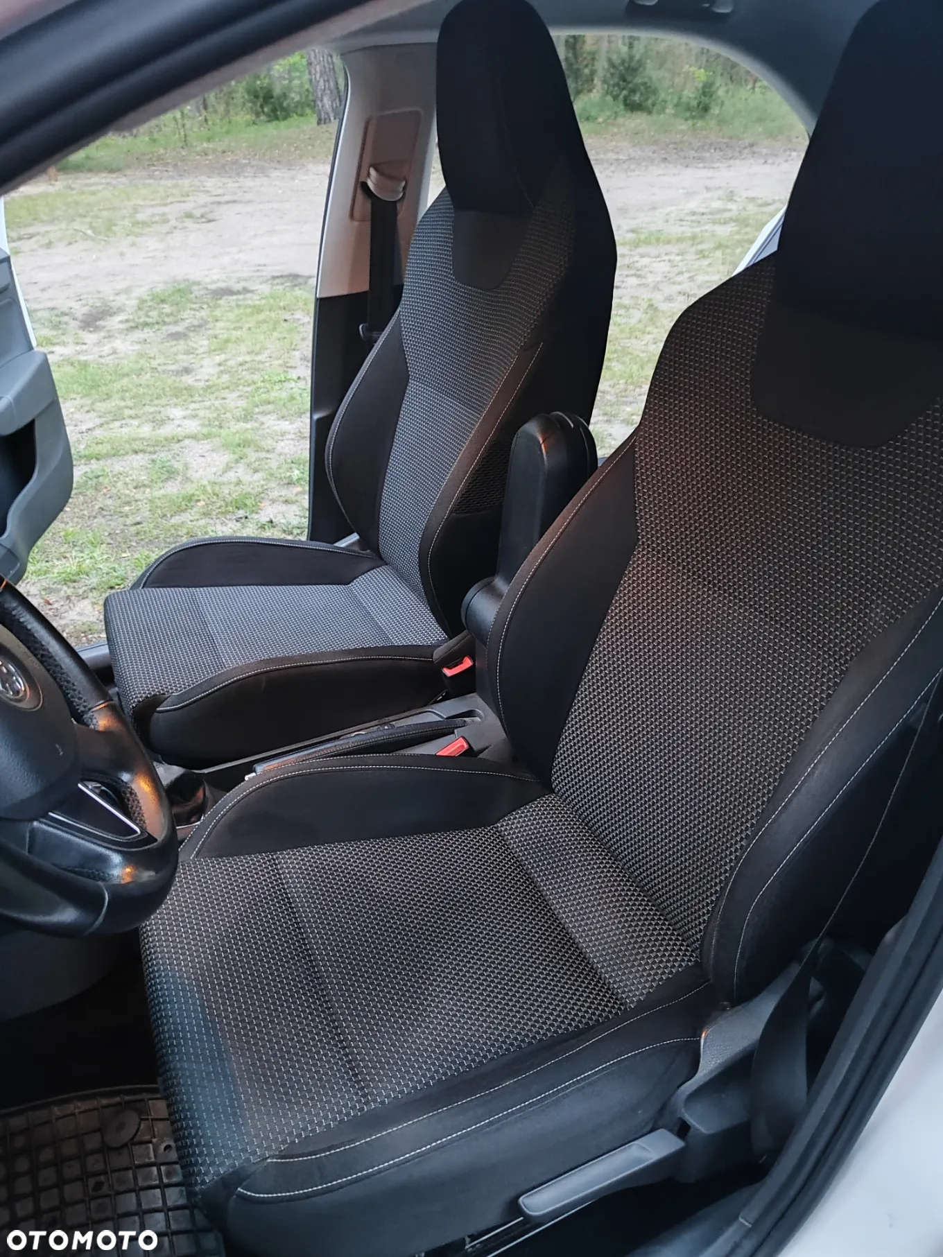 Skoda RAPID 1.2 TSI Elegance - 13