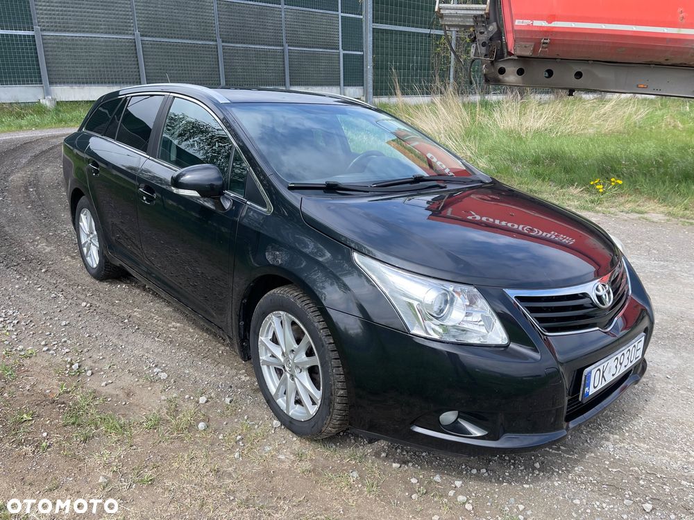 Toyota Avensis 2.2 D-4D Sol Plus NAVI - 1