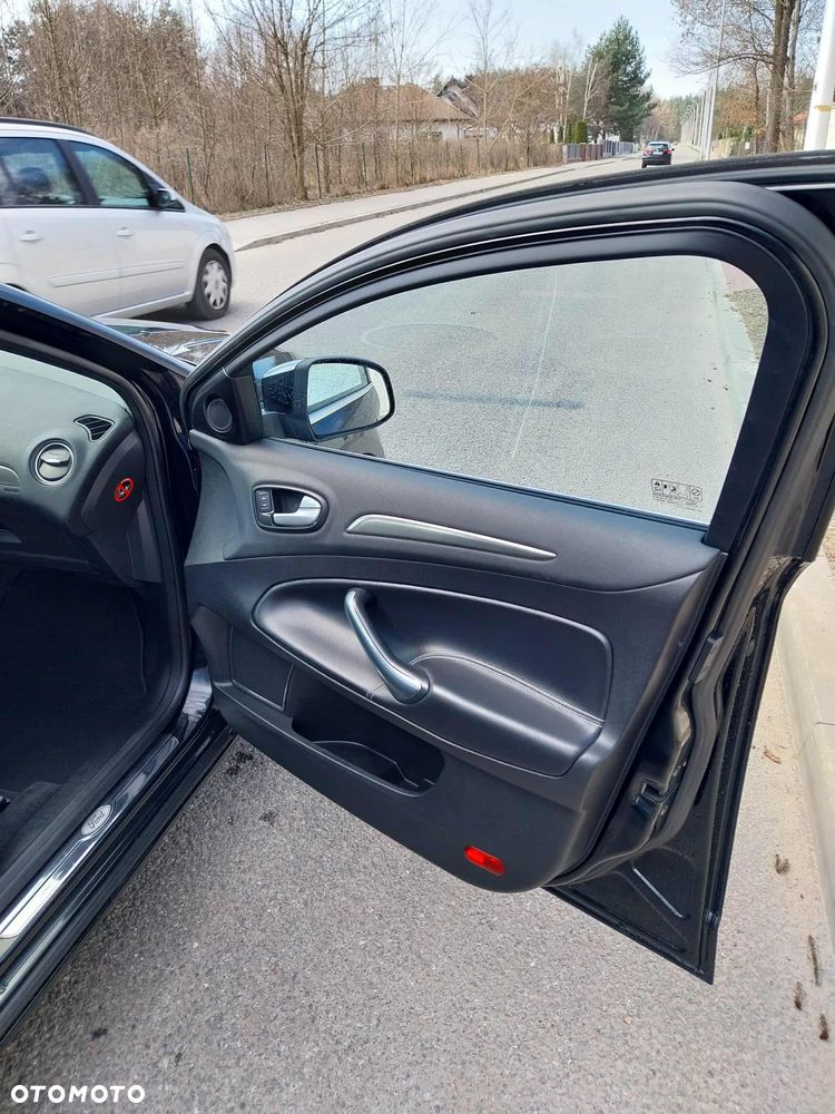 Ford Mondeo 2.0 TDCi Titanium - 18