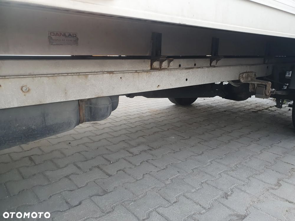Mercedes-Benz Sprinter - 18