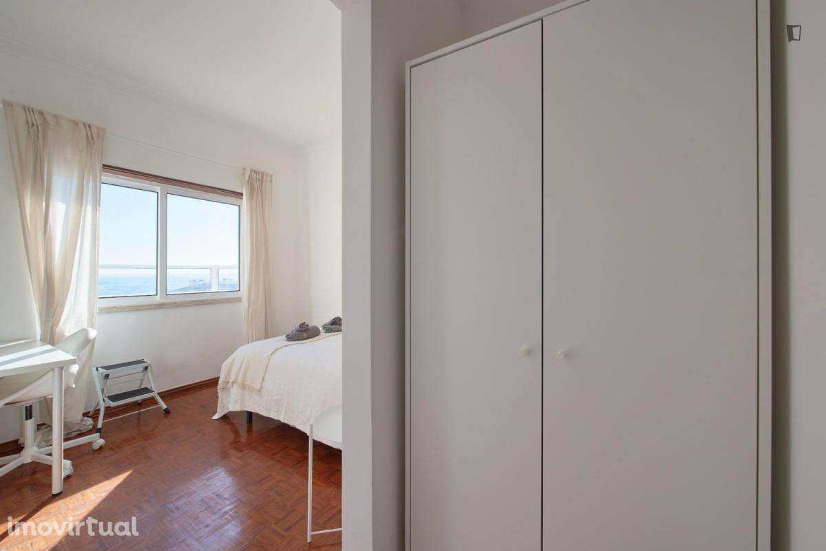 Quarto - localizado em Almada Lisbon - Grande imagem: 3/60