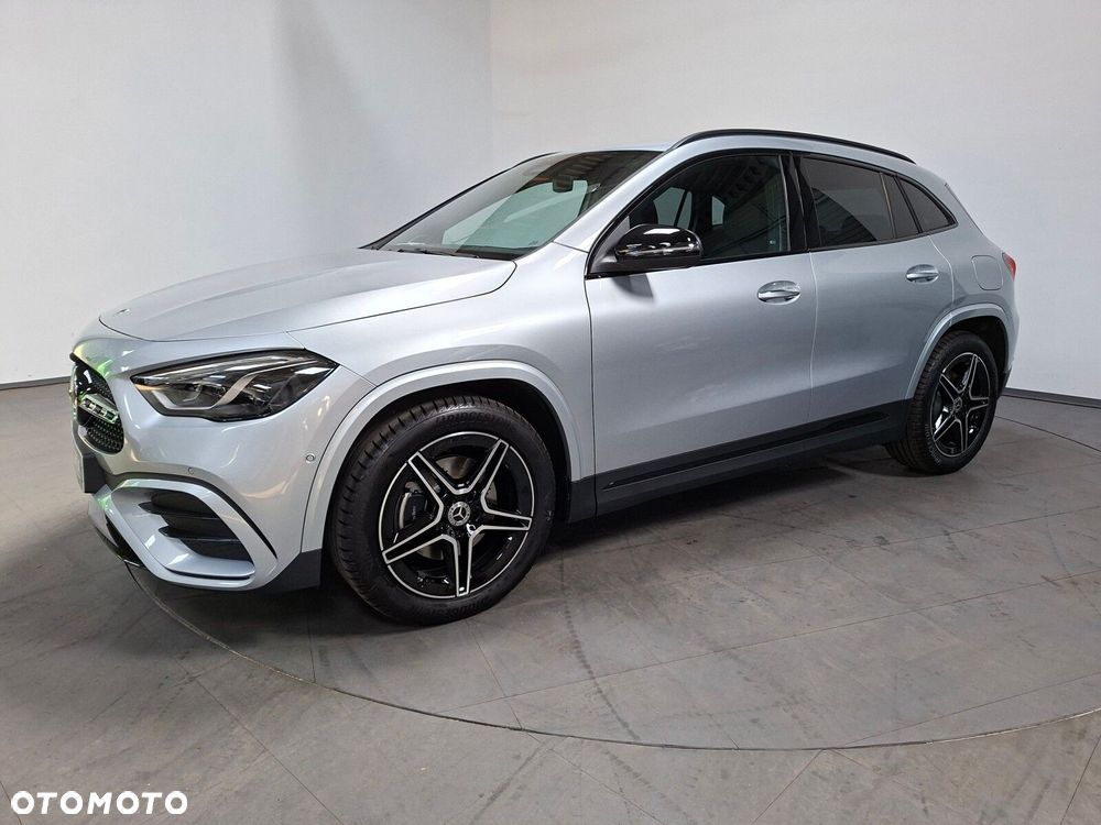 Mercedes-Benz GLA - 6