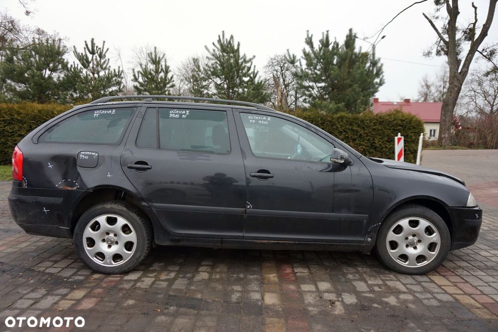 SKODA OCTAVIA II LIFT KOMBI 2008 9910 2.0 TDI BMM 140KM KNS CZARNY na części - 6