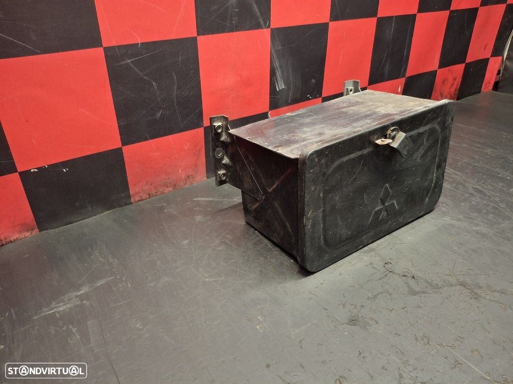 Caixa De Ferramentas Mitsubishi Canter (Fe5, Fe6) 6.Generation - 2