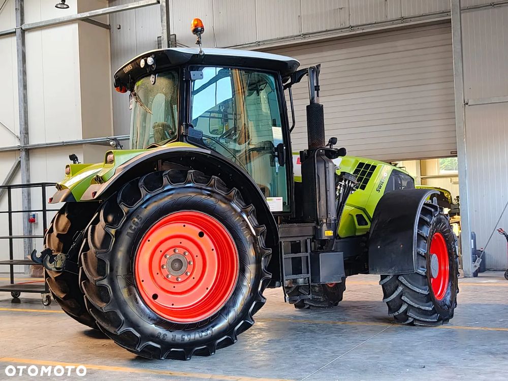 Claas ARION 650 - 6