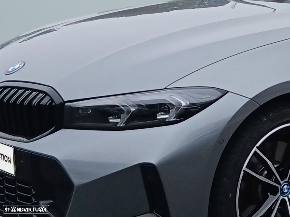 BMW 320 e Pack Desportivo M Auto - 3
