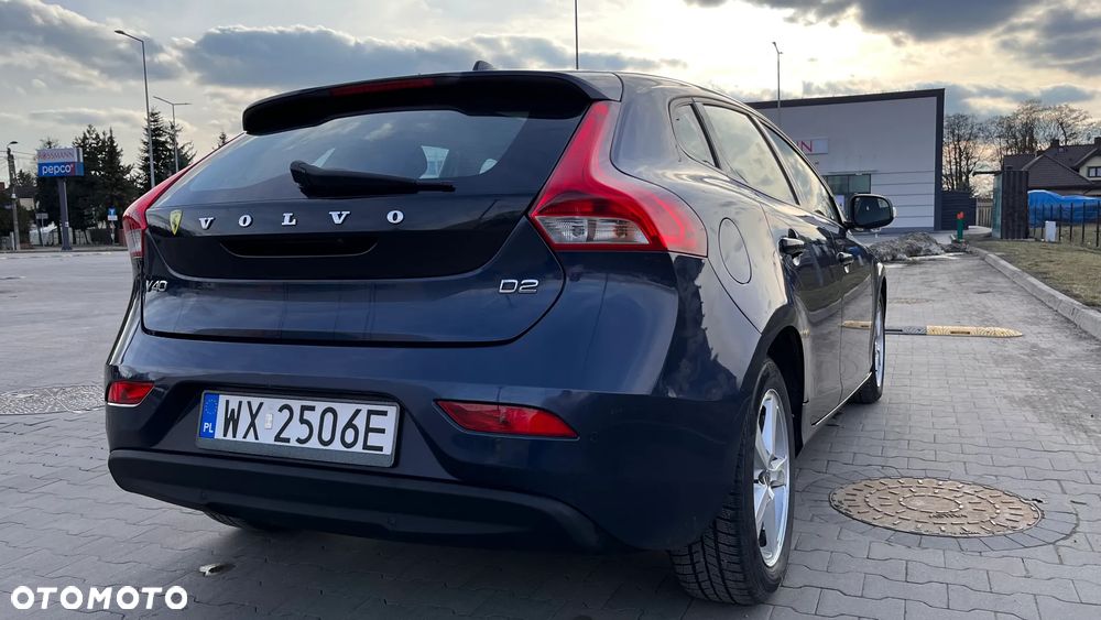 Volvo V40 D2 Base - 3