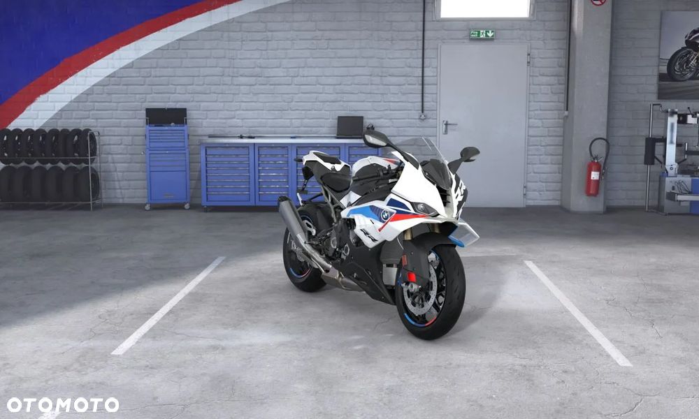 BMW S - 1