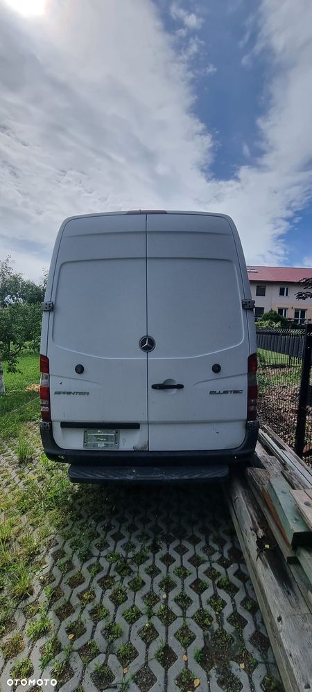 Mercedes-Benz SPRINTER - 5