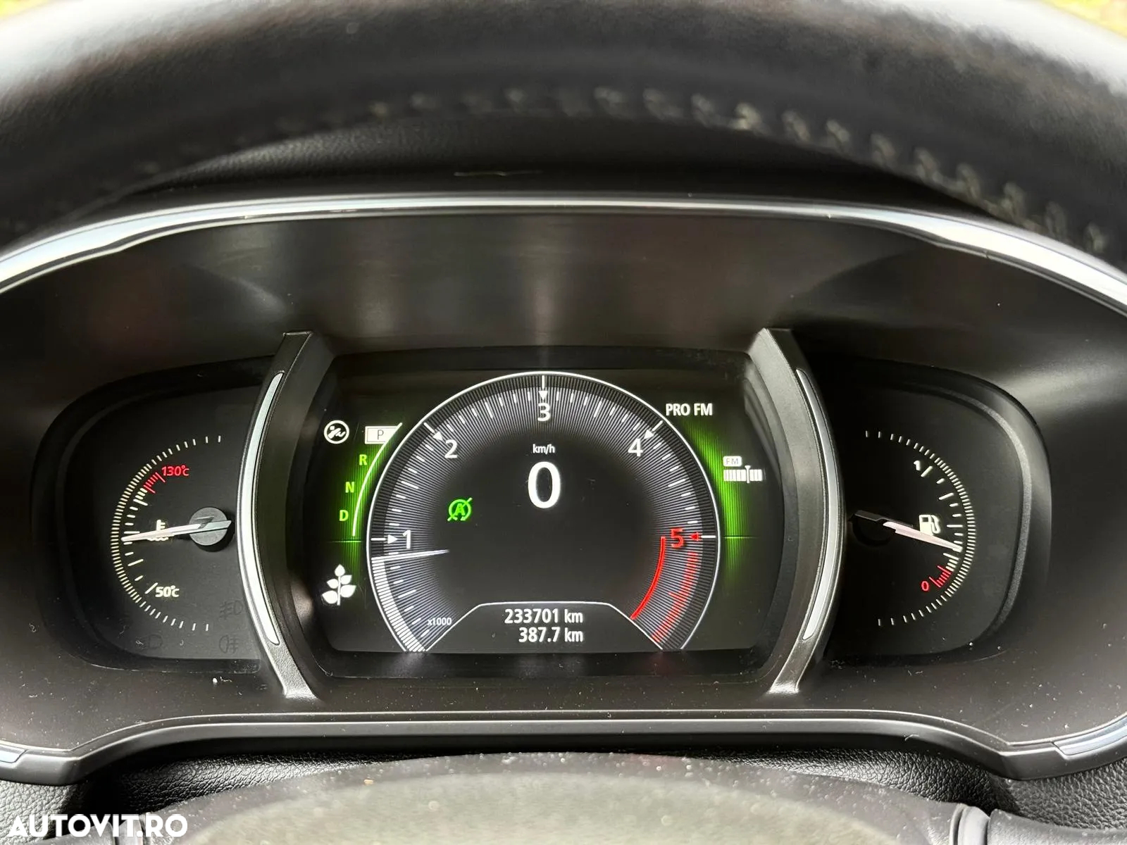 Renault Megane ENERGY dCi EDC Zen - 21
