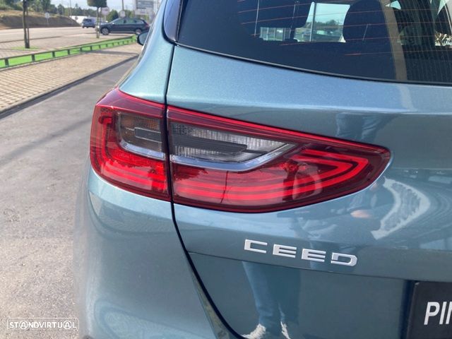 Kia Ceed 1.6 CRDi ECO-Dynamics+ (48V Mild-Hybrid) Platinum Edition - 12